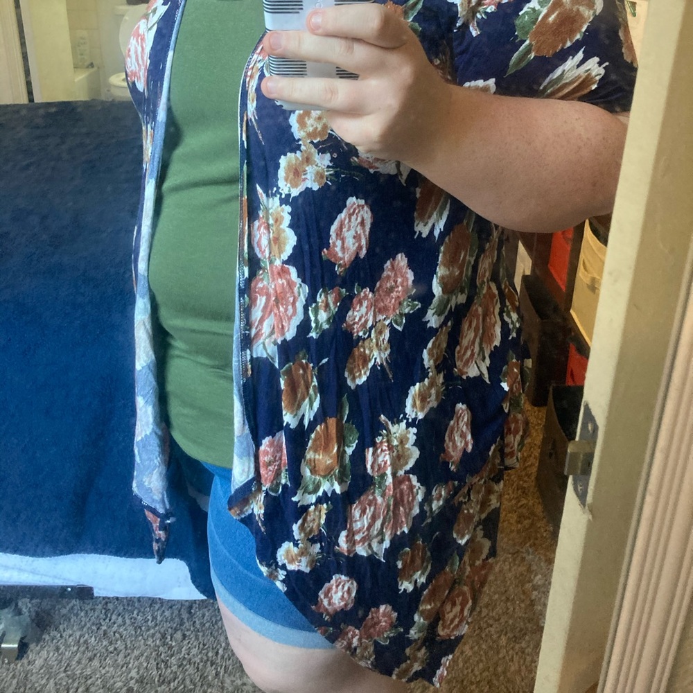 Long front floral kimono top soft lightweight 2x